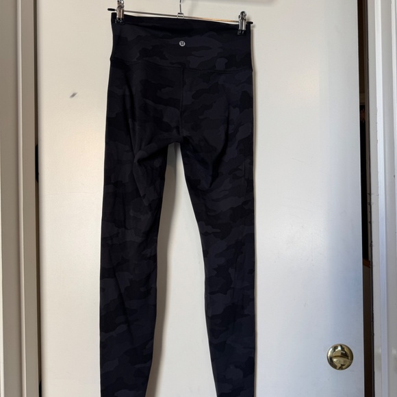 Lululemon Align Hi-Rise legging 28" - size 8 - Picture 2 of 6